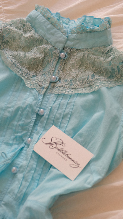 Vibrant blue short sleeve blouse (S-S/M)