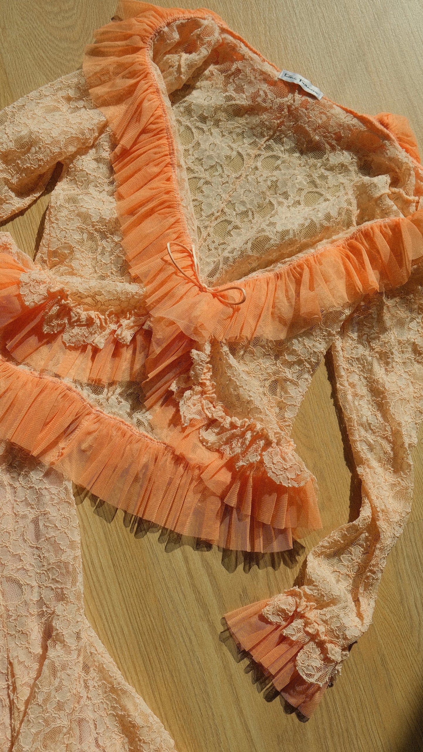 Vintage Spanish apricot 2 piece (M)