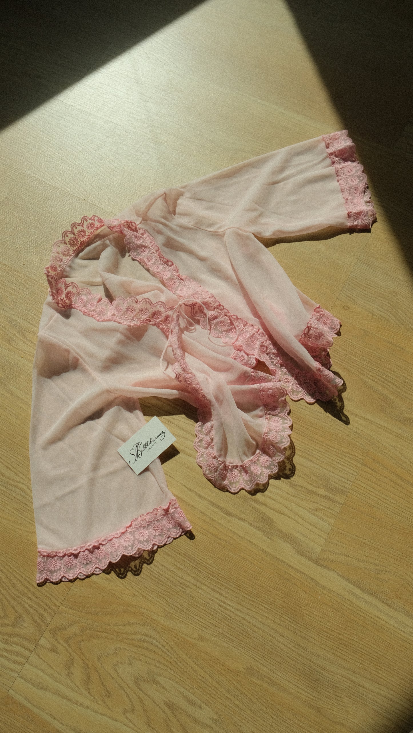 Vintage Marvel soft pink lingerie cardigan (S-L)
