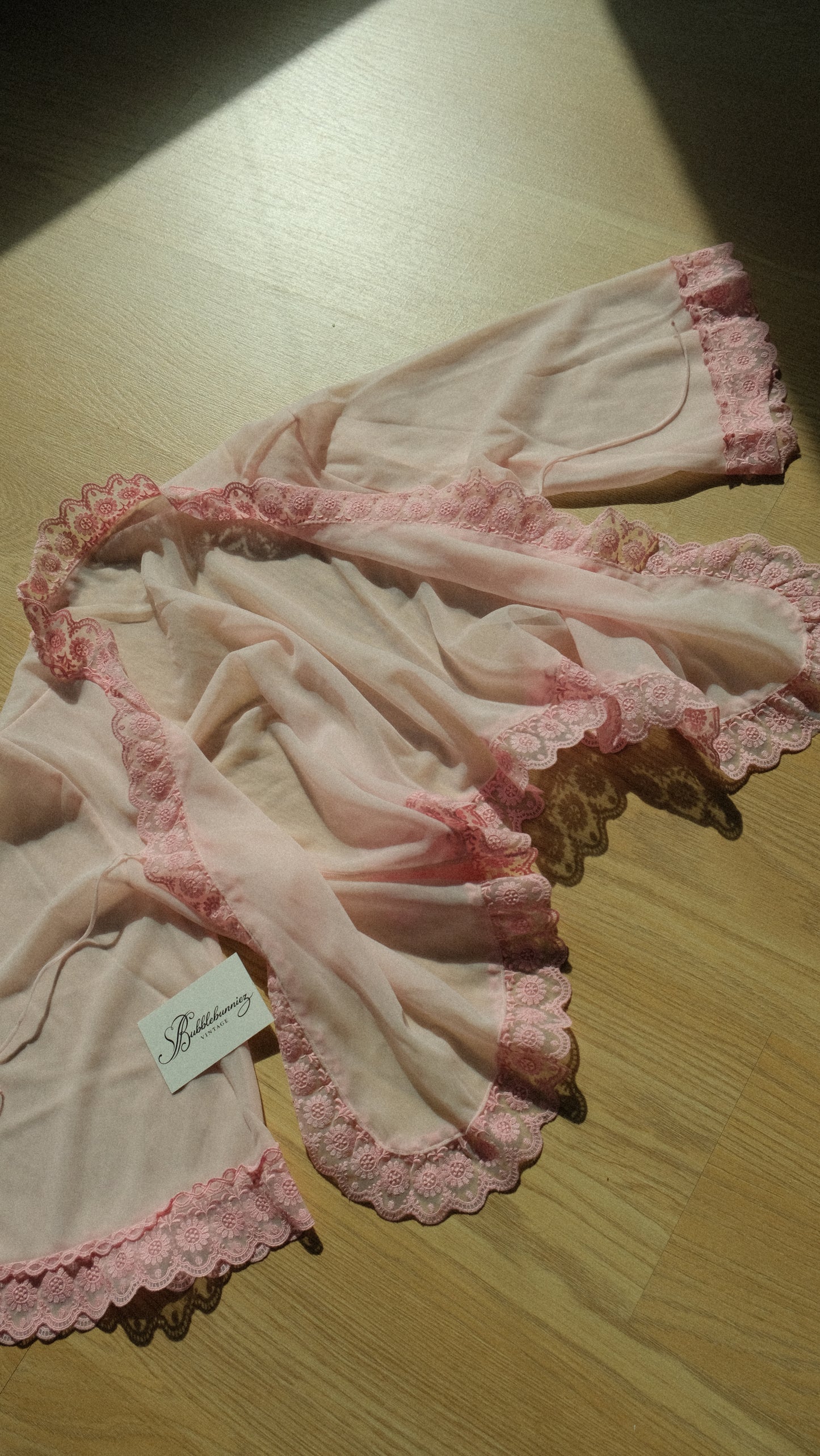 Vintage Marvel soft pink lingerie cardigan (S-L)