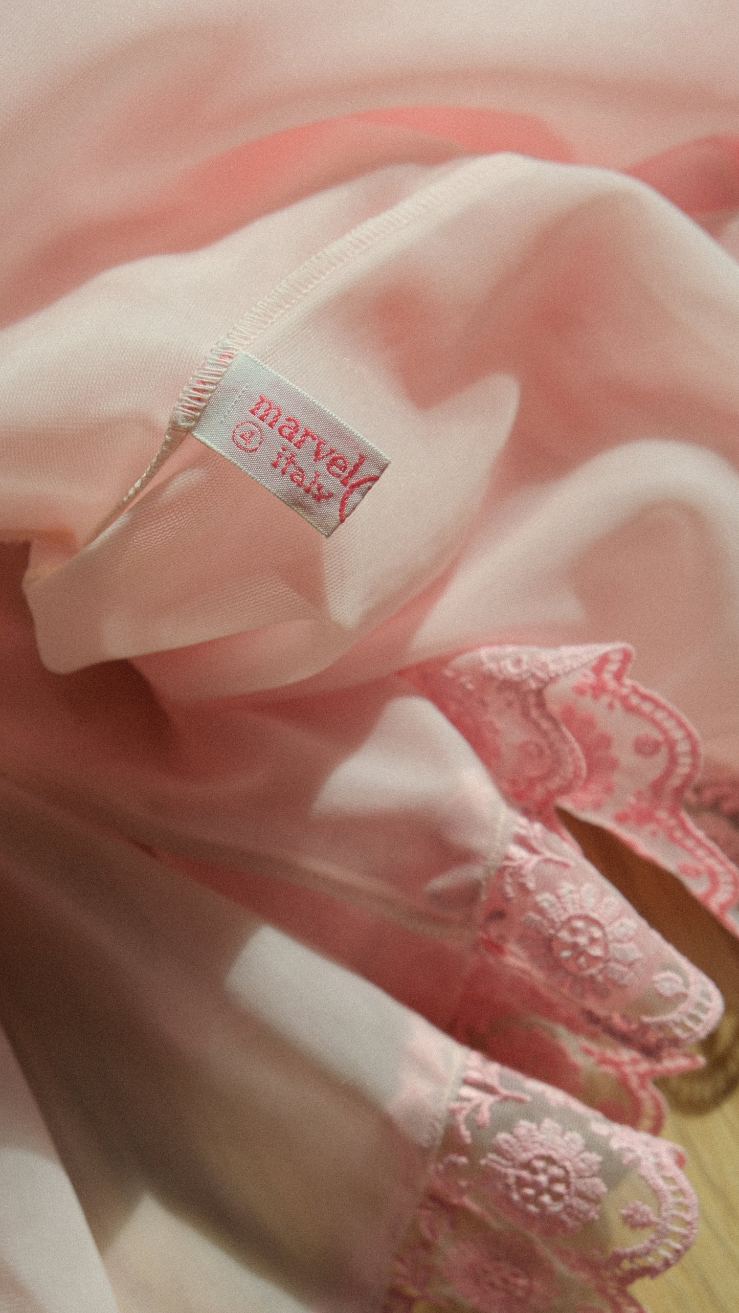Vintage Marvel soft pink lingerie cardigan (S-L)