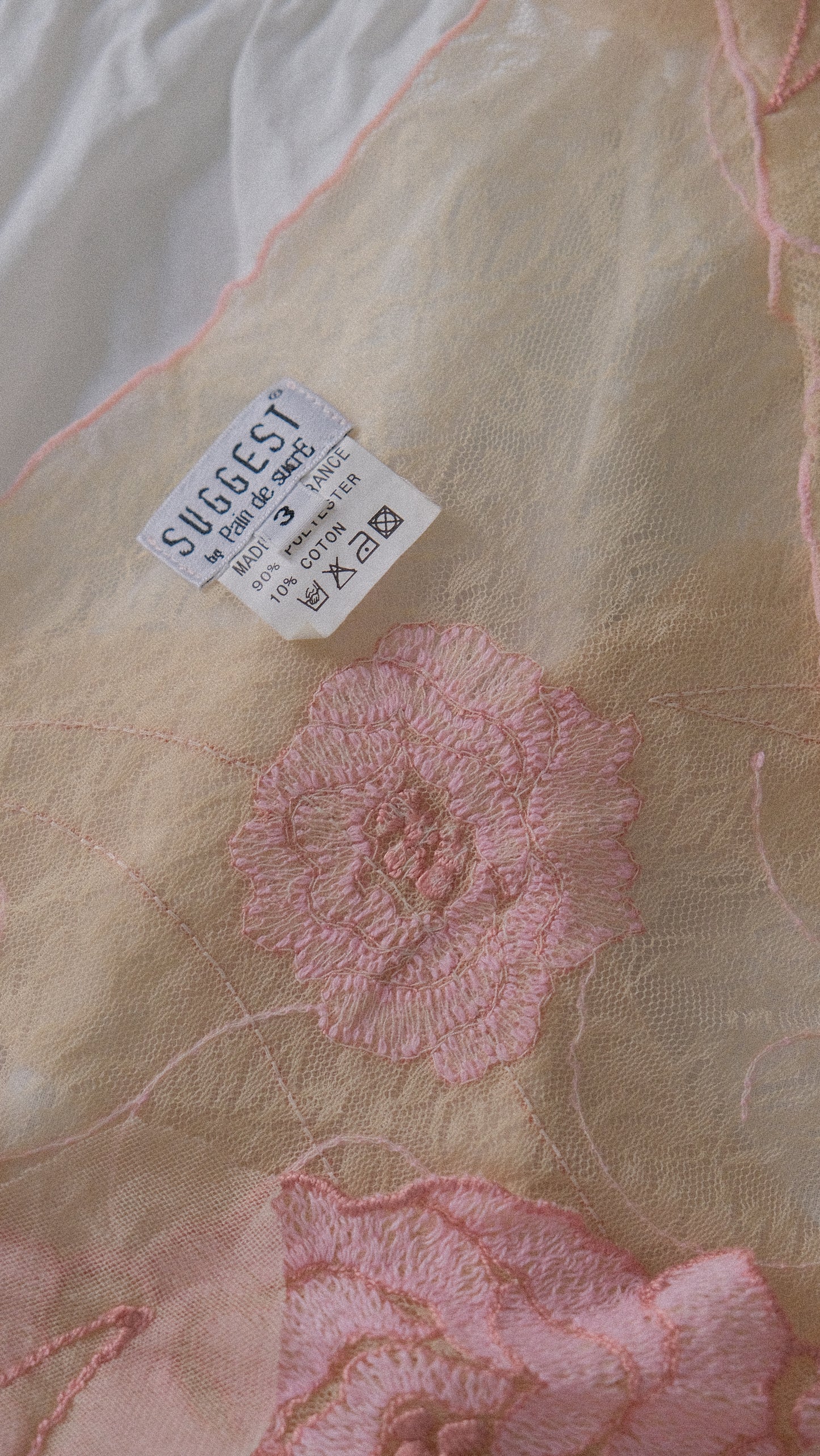 Soft pink Suggest by Pain de Sucre floral mesh short sleeve (M)