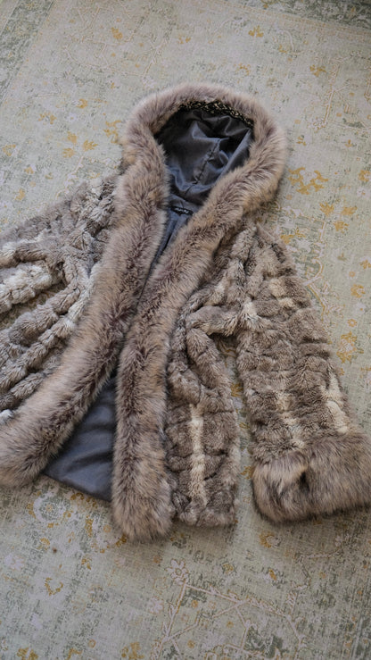 Vintage Made in Italy faux fur coat (M, L)
