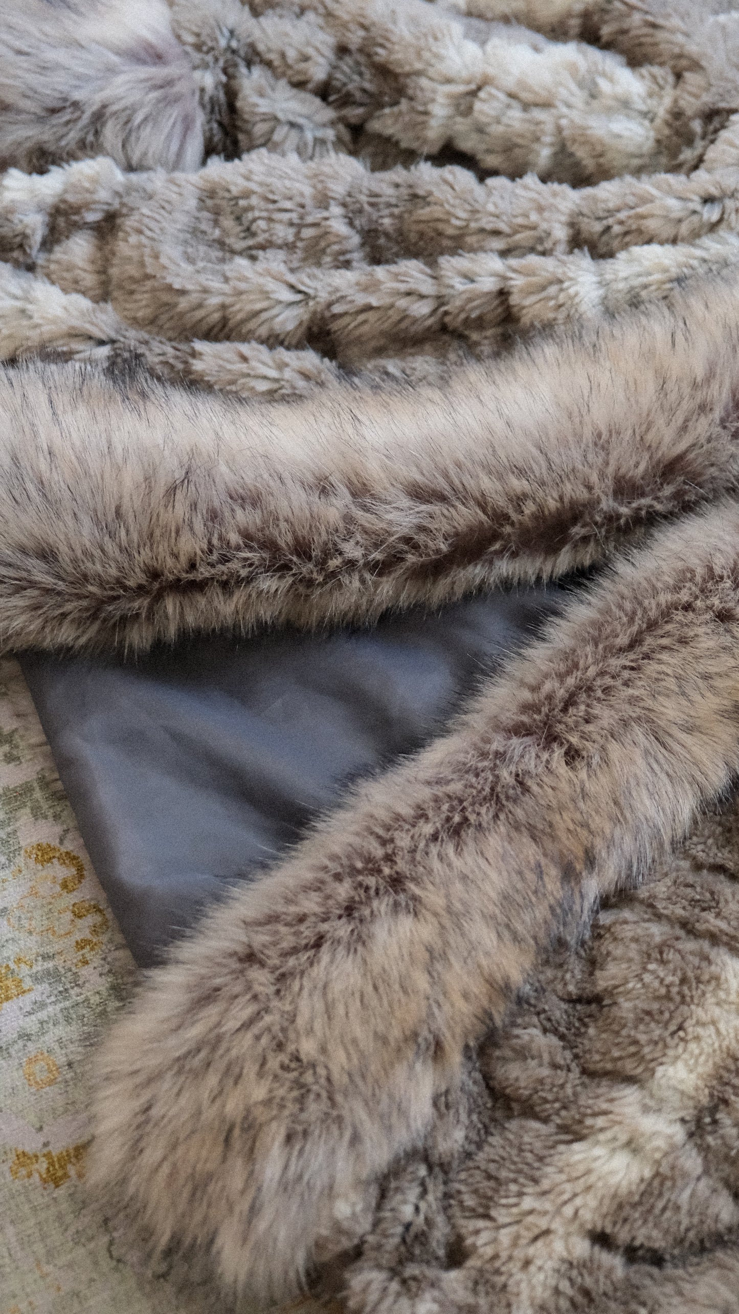 Vintage Made in Italy faux fur coat (M, L)