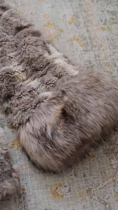 Vintage Made in Italy faux fur coat (M, L)