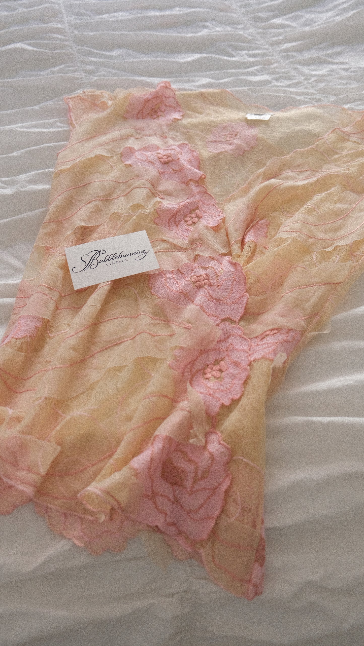 Soft pink Suggest by Pain de Sucre floral mesh short sleeve (M)