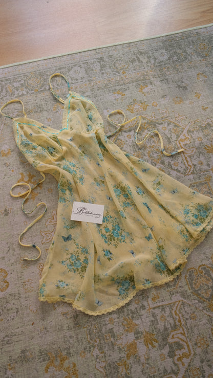 Vintage soft yellow butterfly babydoll (M)