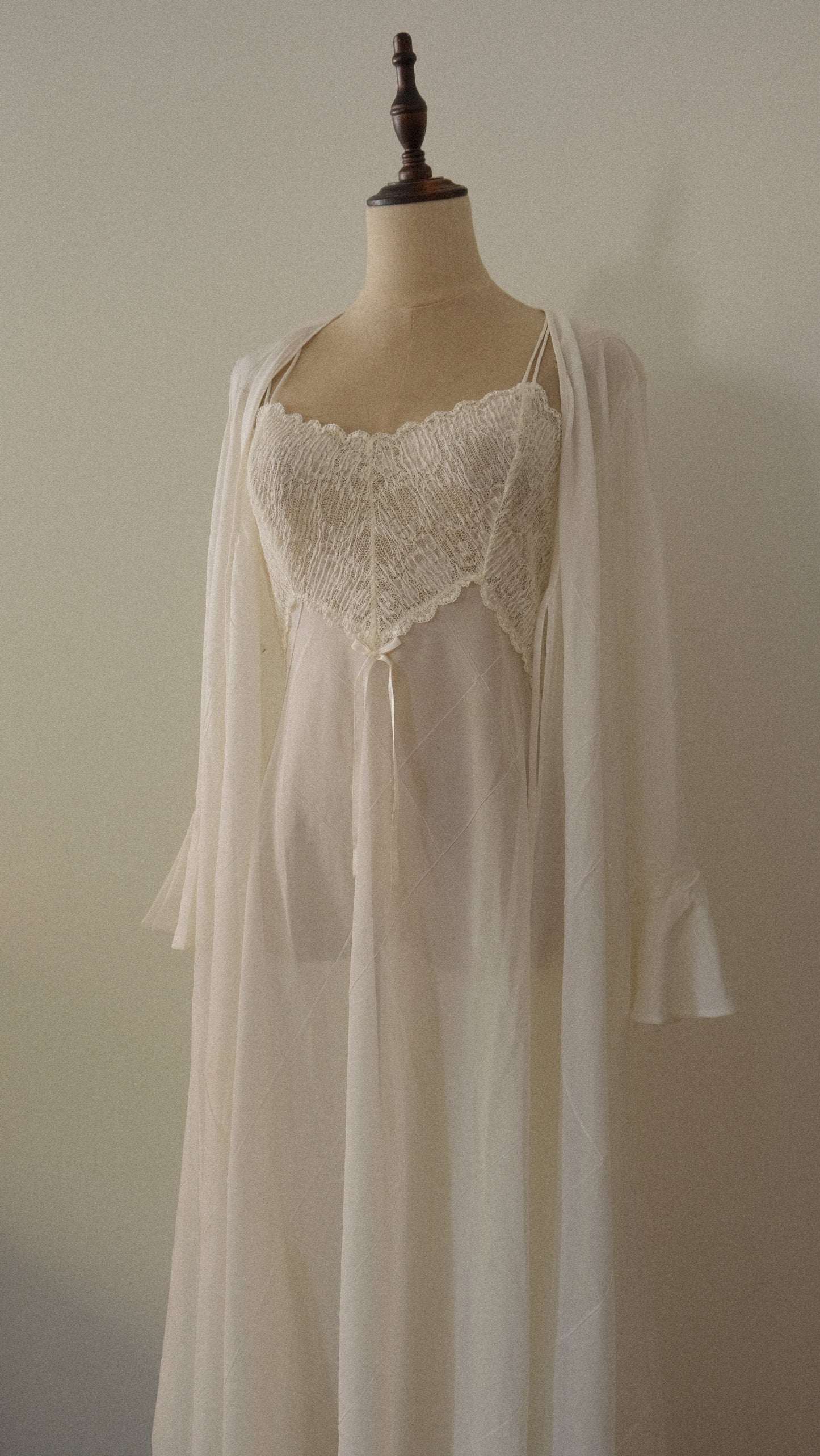 Vintage GAREL 2 piece lingerie set (M-XL)