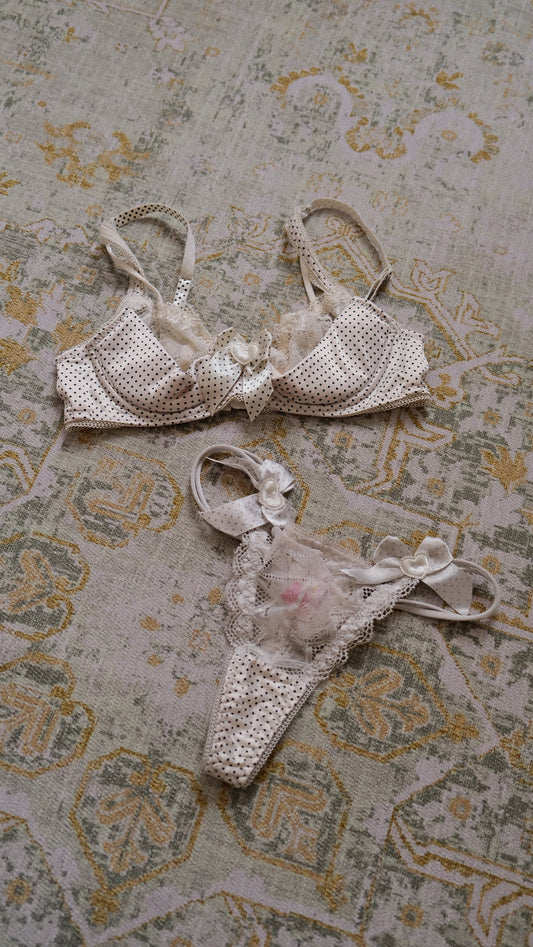 Vintage French polka dot lingerie set (30B)