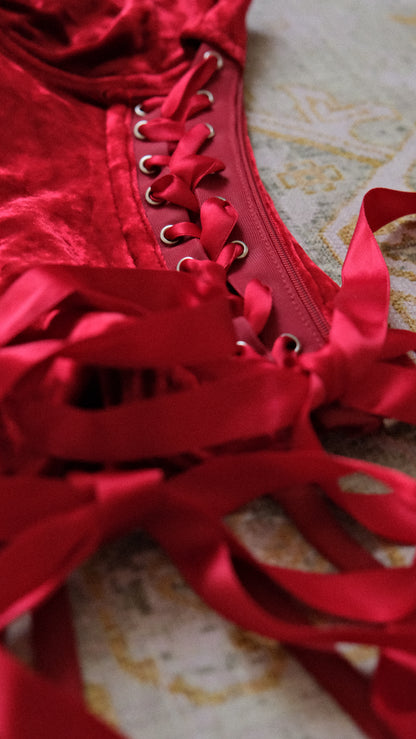 Vintage Red velours corset (XS-M)