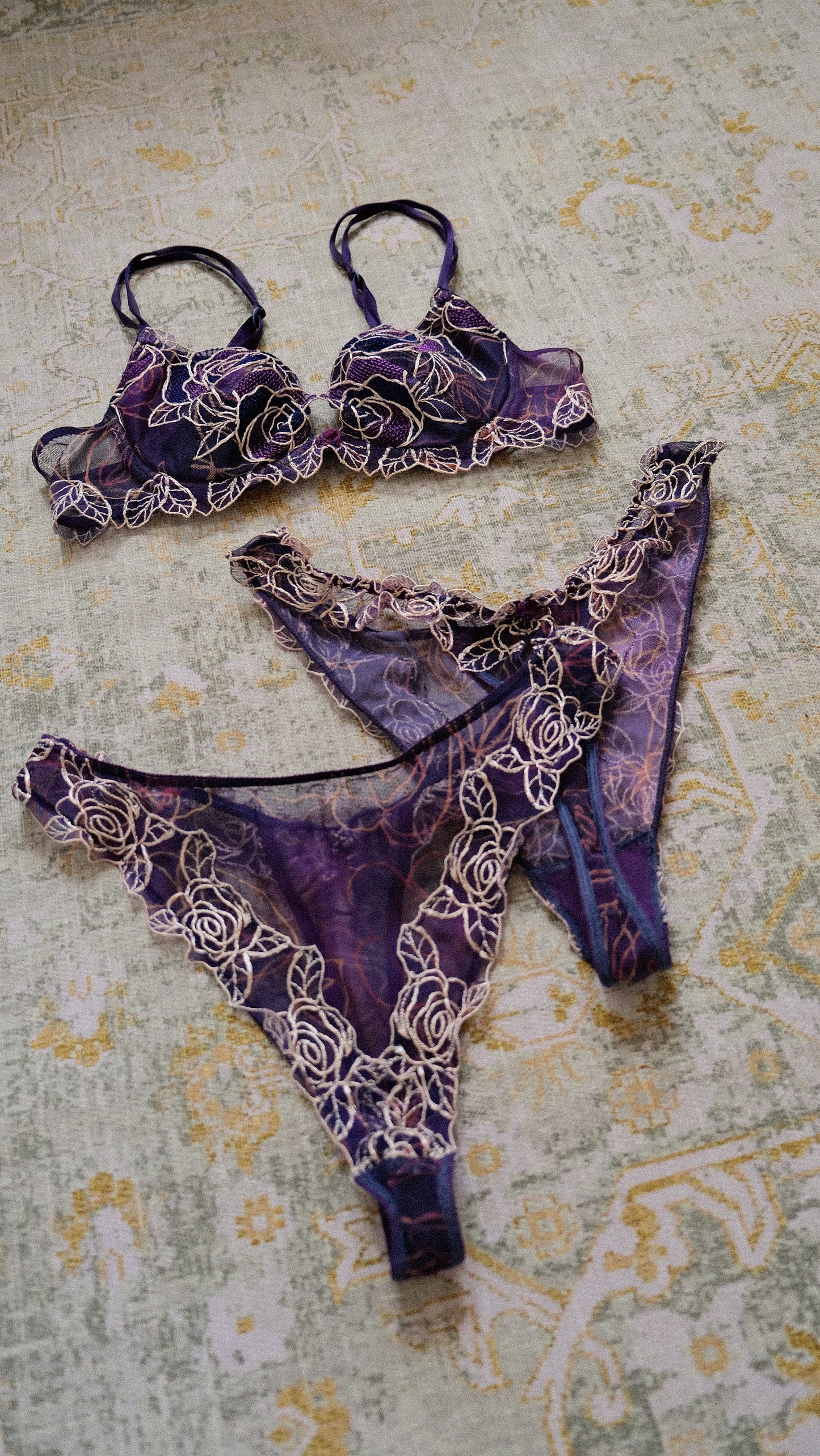 Vintage deep purple lingerie set (70C/32C)