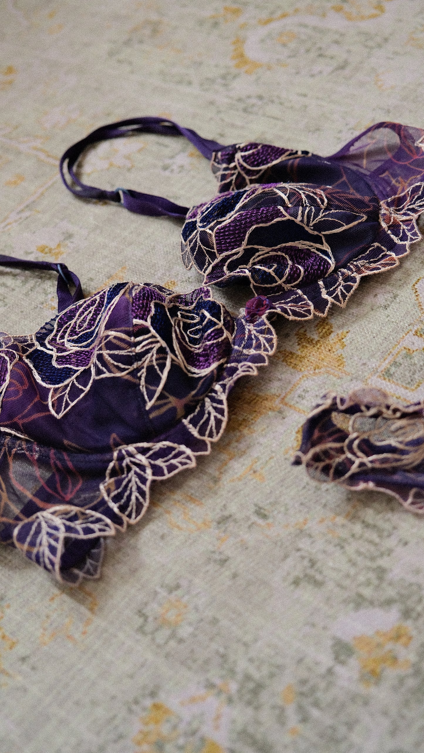 Vintage deep purple lingerie set (70C/32C)