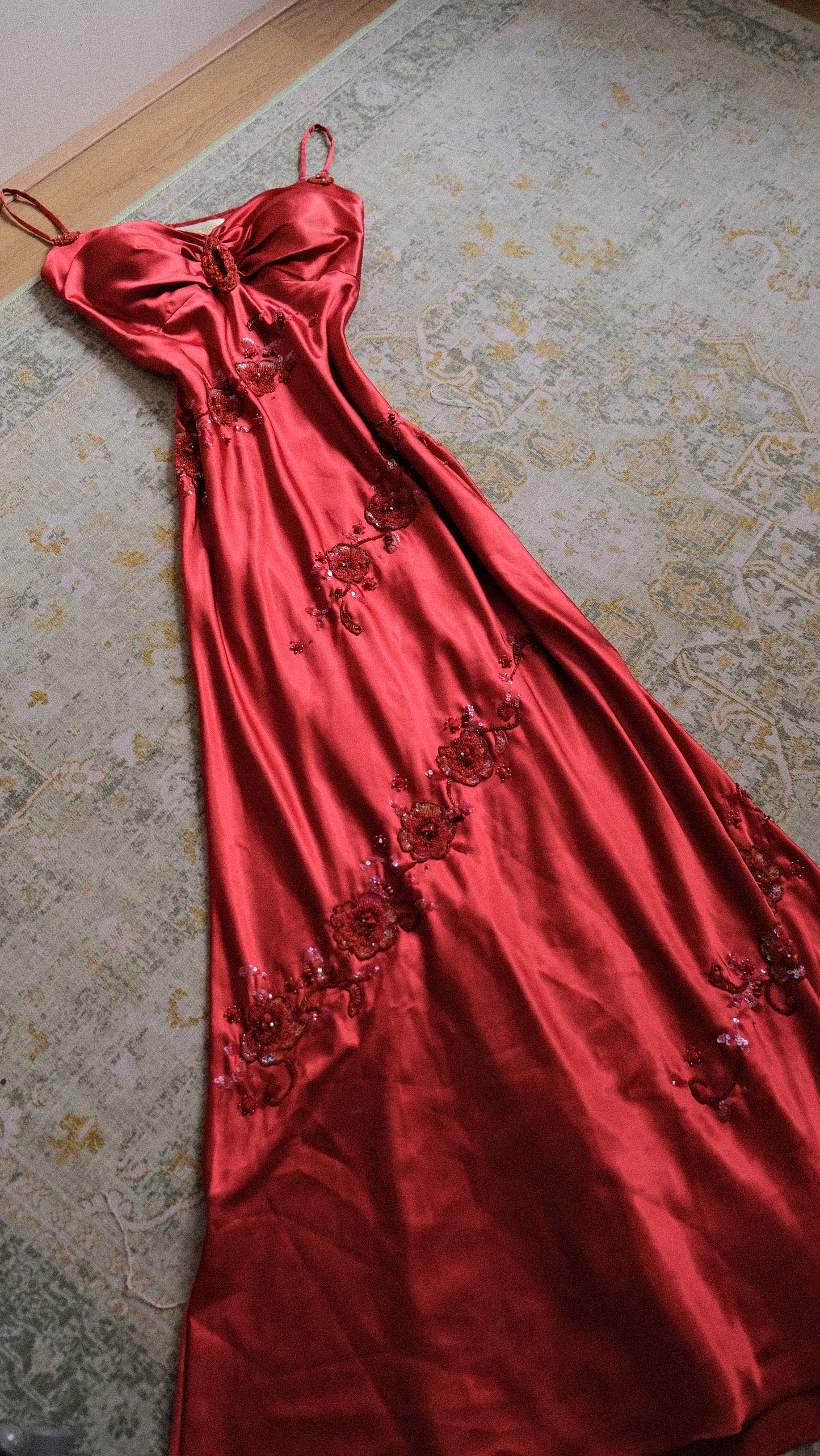Red fairytale evening dress (M)