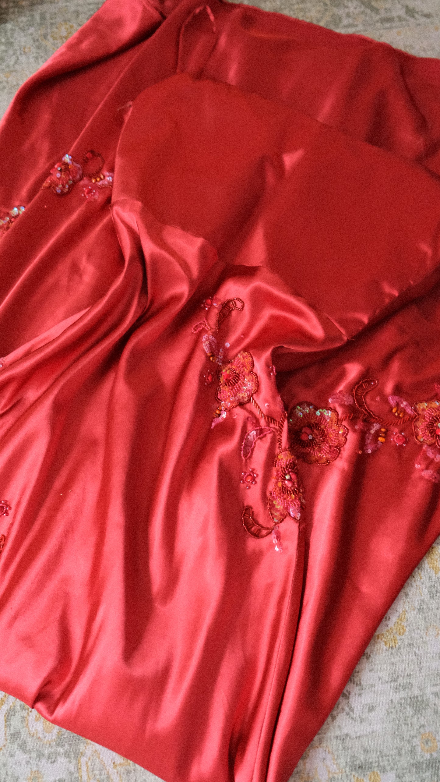 Red fairytale evening dress (M)
