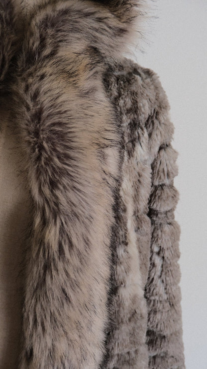 Vintage Made in Italy faux fur coat (M, L)