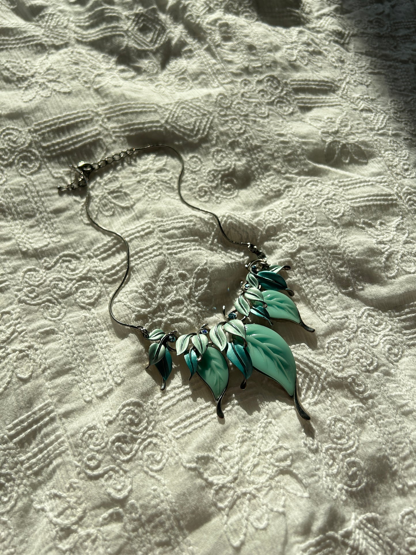 Vintage spring necklace