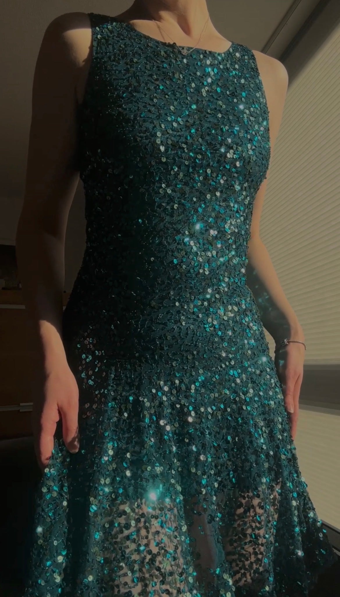 Emerald green sequin dress (M)