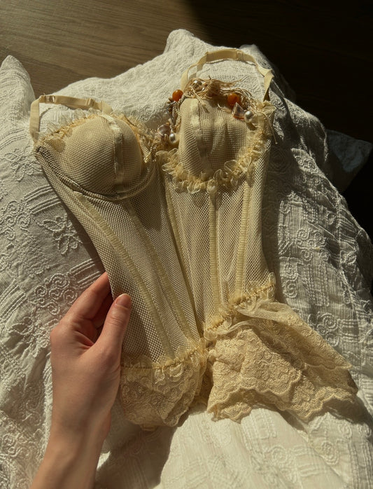 Vintage Italian creme mermaidcore corset (70B/32B)